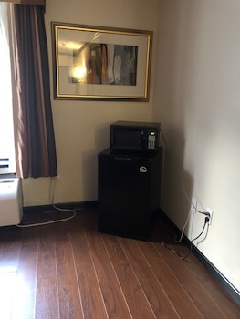 Deluxe Room, 1 King Bed