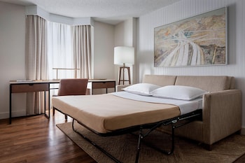Suite, 1 Bedroom, Balcony