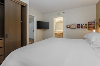 Suite, 1 Bedroom, Balcony