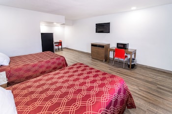 Studio, 2 Queen Beds