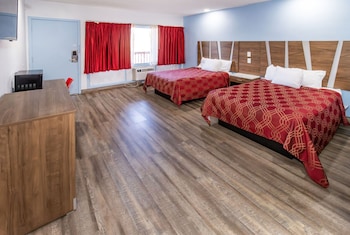 Studio, 2 Queen Beds