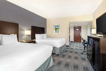 Standard Room, 2 Queen Beds, Non Smoking, Refrigerator & Microwave