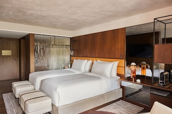 Fairmont Gold, Signature Twin Room, 2 Queen Beds, Club Lounge Access