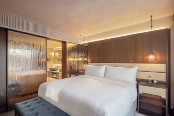 Signature Suite, 1 King Bed