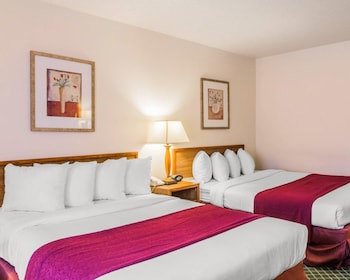 Standard Room, 2 Queen Beds, Non Smoking