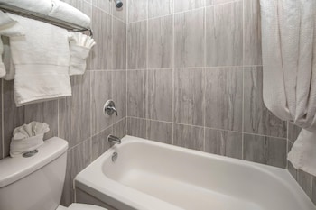 Suite, 1 King Bed, Non Smoking
