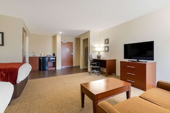 Suite, 2 Queen Beds, Accessible, Non Smoking