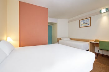 Standard Double Room, Multiple Beds