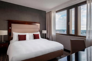 Junior Suite, 1 King Bed