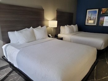 Standard Room, 2 Queen Beds, Non Smoking