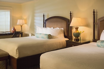 Room, 2 Queen Beds (Essential Interior)