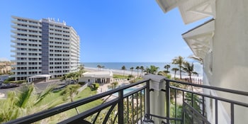 Premium Room, 1 King Bed (Water View)