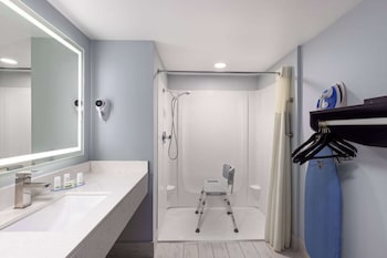 Room, 2 Double Beds, Accessible, Non Smoking (Mobility/Hearing, Roll-in Shower)