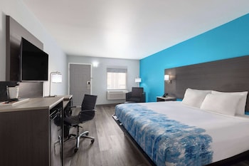 Deluxe Room, 1 King Bed, Non Smoking