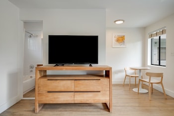 Two Queen Room