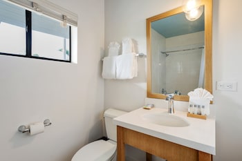 Queen Junior Suite