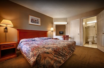 Standard Room, 1 Queen Bed
