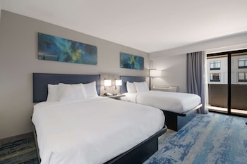 Room, 2 Queen Beds, Non Smoking (Upgrade)