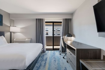 Room, 2 Queen Beds, Non Smoking (Upgrade)
