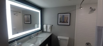 Room, 2 Queen Beds, Non Smoking (Upgrade)