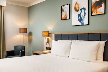 Deluxe Room, 1 King Bed