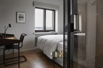 Single Room (Solo Up, with view)