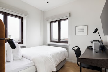 Single Room (Solo Up, with view)