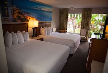 Room, 2 Queen Beds, Non Smoking