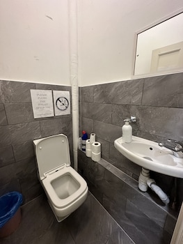 Basic Triple Room (Shared Bathroom)