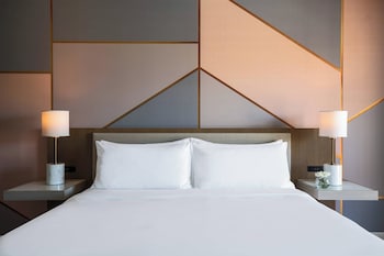 Executive Suite, 1 Bedroom, Resort View