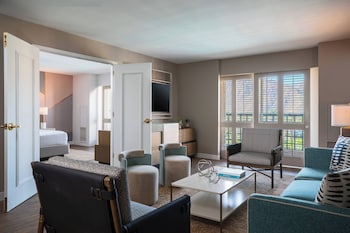 Executive Room, 1 Bedroom (Mobility/Hearing Accessible, Tub)