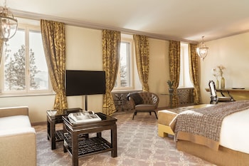 Deluxe Junior Suite, Lake View (65 m²)