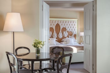 Grand Suite, Lake View (80 m²)