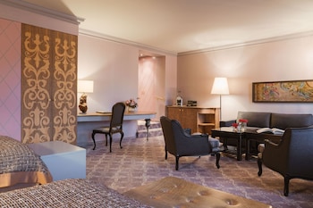 Superior Twin Junior Suite, Lake View (55 m²)