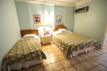 Interior Room, 2 Beds, Private Bath