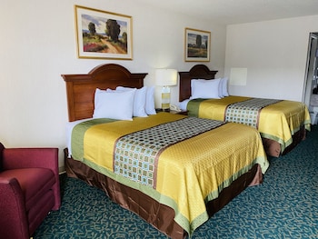 Standard Room, 2 Queen Beds, Non Smoking