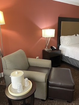 Standard Room, 2 Queen Beds, Courtyard View