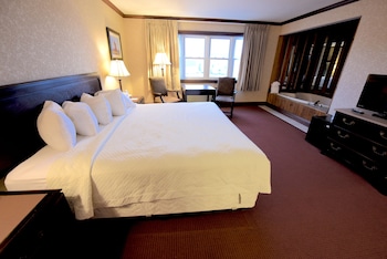 Upgraded, Standard Room, 1 King Bed, Jetted Tub