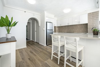 1 Bedroom Apartment (King)