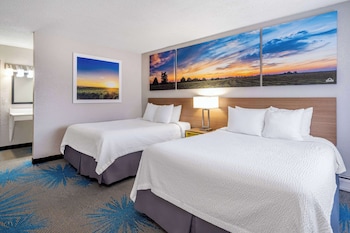 Room, 2 Queen Beds, Non Smoking