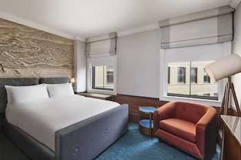 Room, 1 King Bed (Hearing Accessible)