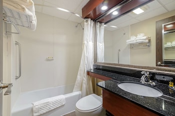 Suite, Multiple Beds, Non Smoking, Kitchenette (Living Room)