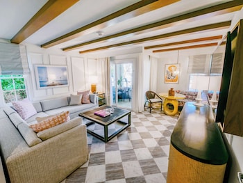 Oceanfront 2 Bedroom Loft - 2 Kings