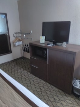 Room, 1 King Bed, Accessible, Non Smoking (Mobility Accessible)