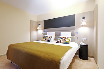 Junior Suite, 1 King Bed with Sofa bed