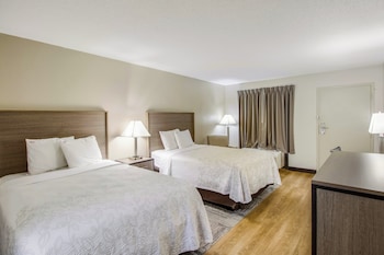 Deluxe Room, 2 Double Beds, Refrigerator (Smoke Free)