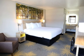 Standard Room, 1 Queen Bed, Smoking