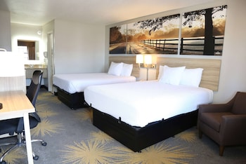 Standard Room, 2 Queen Beds, Smoking