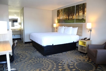 Standard Room, 1 Queen Bed, Smoking