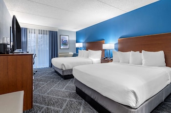 Standard Room, 2 Queen Beds, Non Smoking, Refrigerator & Microwave